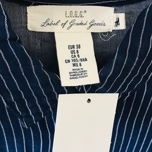 🔥 PRICE DROP🔥 Pinstriped Lightweight Button-Up - Picture 3 of 4